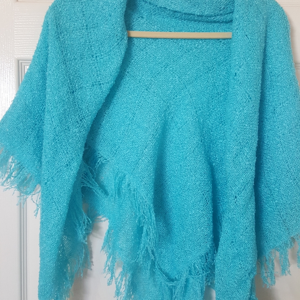 Turquoise wrap